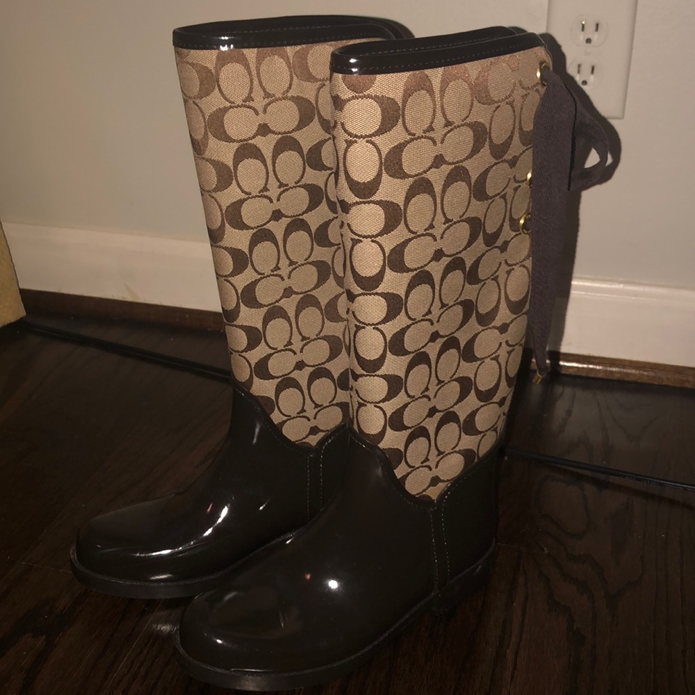 COACH brown Tristee rain / winter boots!